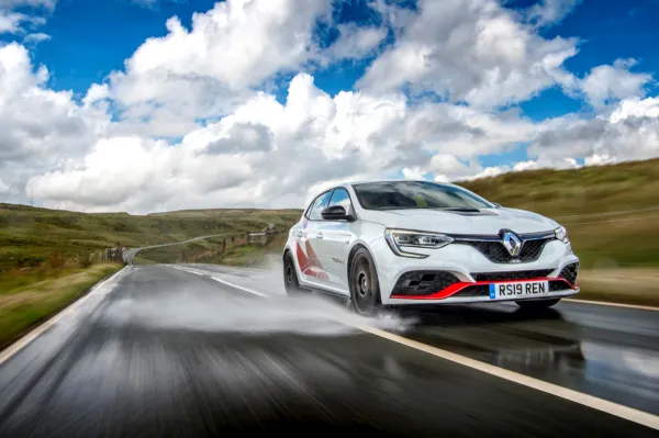 Le groupe Renault élu "Consctructeur de l'Année" par TopGear.com